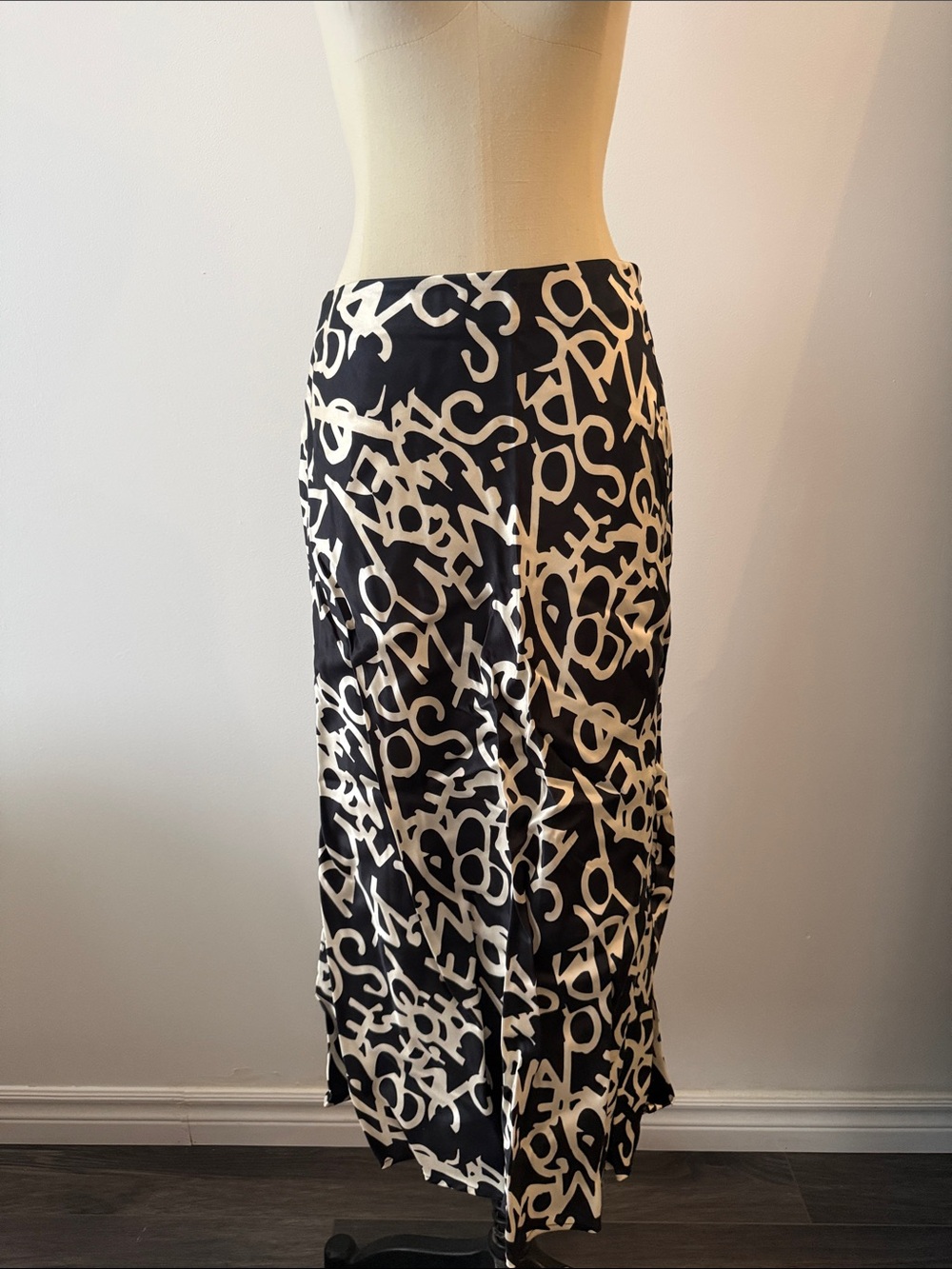 H&M Satin Flowy Black and White Print Midi Skirt